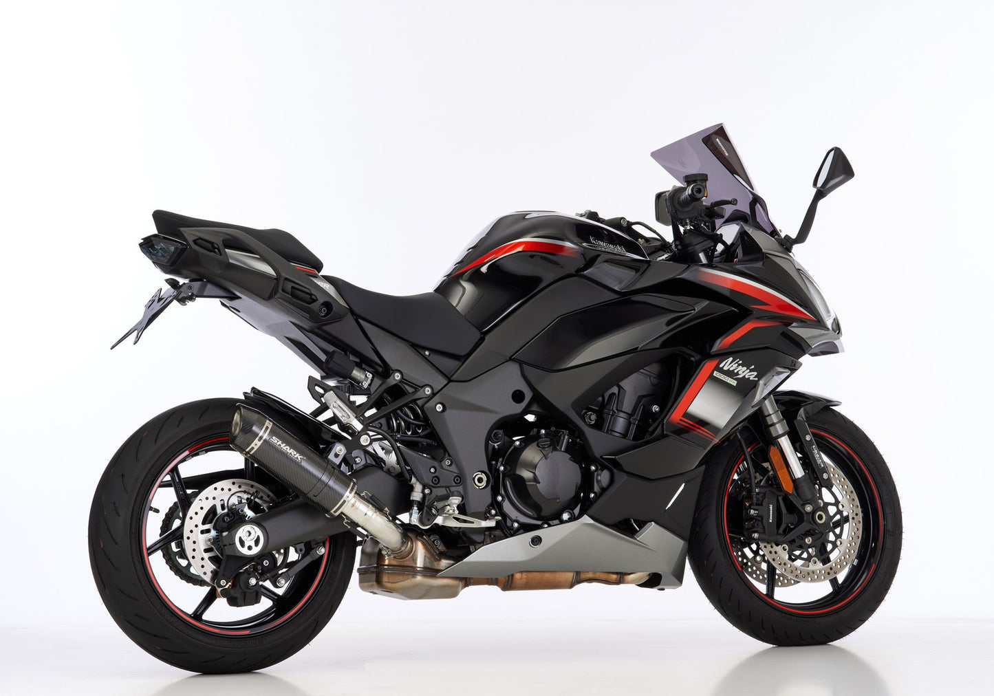 SHARK Street GP | Slip-On Endschalldämpfer | E-Nummer | Carbon | passend für Kawasaki Ninja 1100 SX / SE - Modelle (2025-2026)