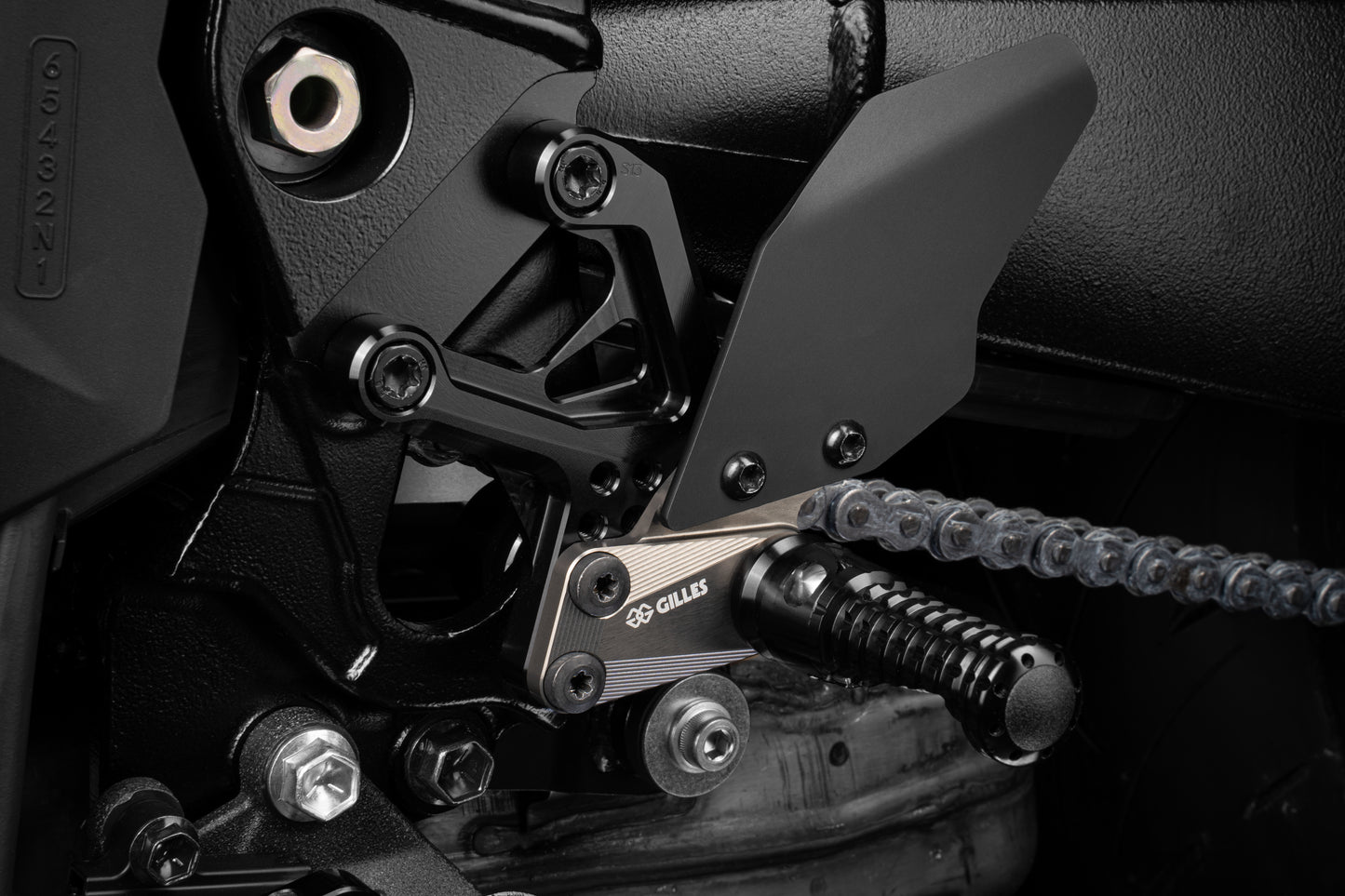 Gilles Fußrastenanlage AS31GT3 | verstellbar | ABE | passend für Suzuki GSX-8R & GSX-8S (2023-) - Modelle