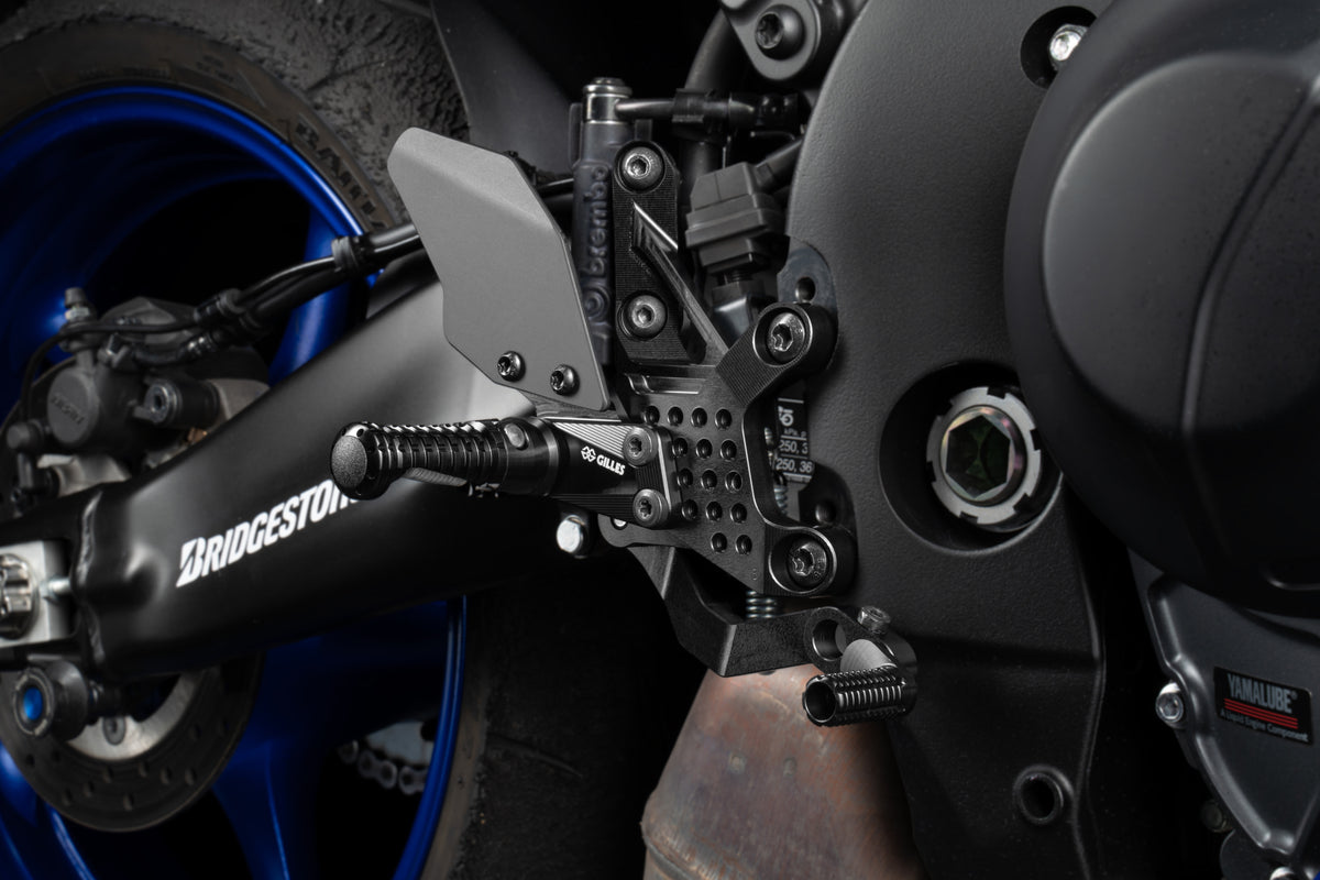 Gilles Fußrastenanlage AS31GT3 | verstellbar | TÜV-Teilegutachten | passend für Yamaha YZF-R9 (2025-)