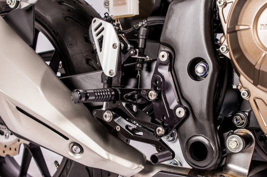 Gilles Fußrastenanlage FXR | verstellbar | TÜV-Teilegutachten | passend für Honda CB 500 F / X / CB 500 F / CB 500 R & CBR 500 R - Modelle