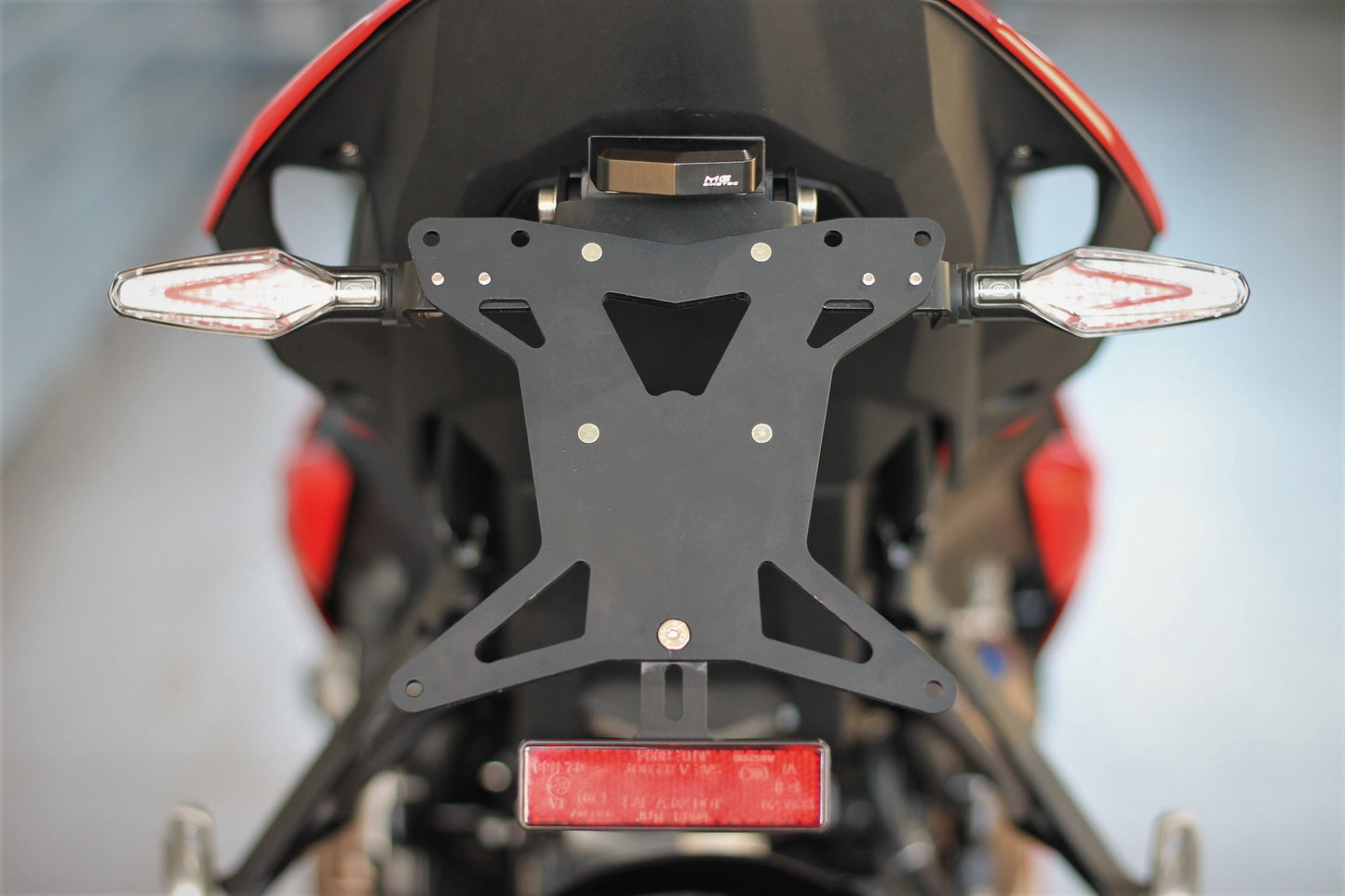 MG Biketec Kurzes Heck - Kennzeichenträger - Kennzeichenhalter | diverse Länder | passend für BMW S 1000 R - Modelle (2025)