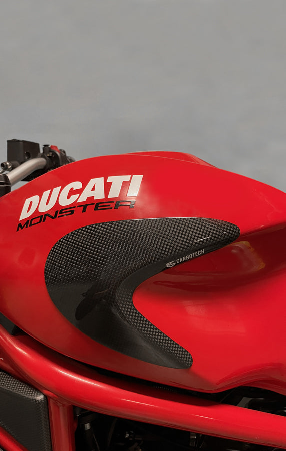 GS Carbotech | Tank Sliders | Carbon | passend für Ducati Monster - Modelle