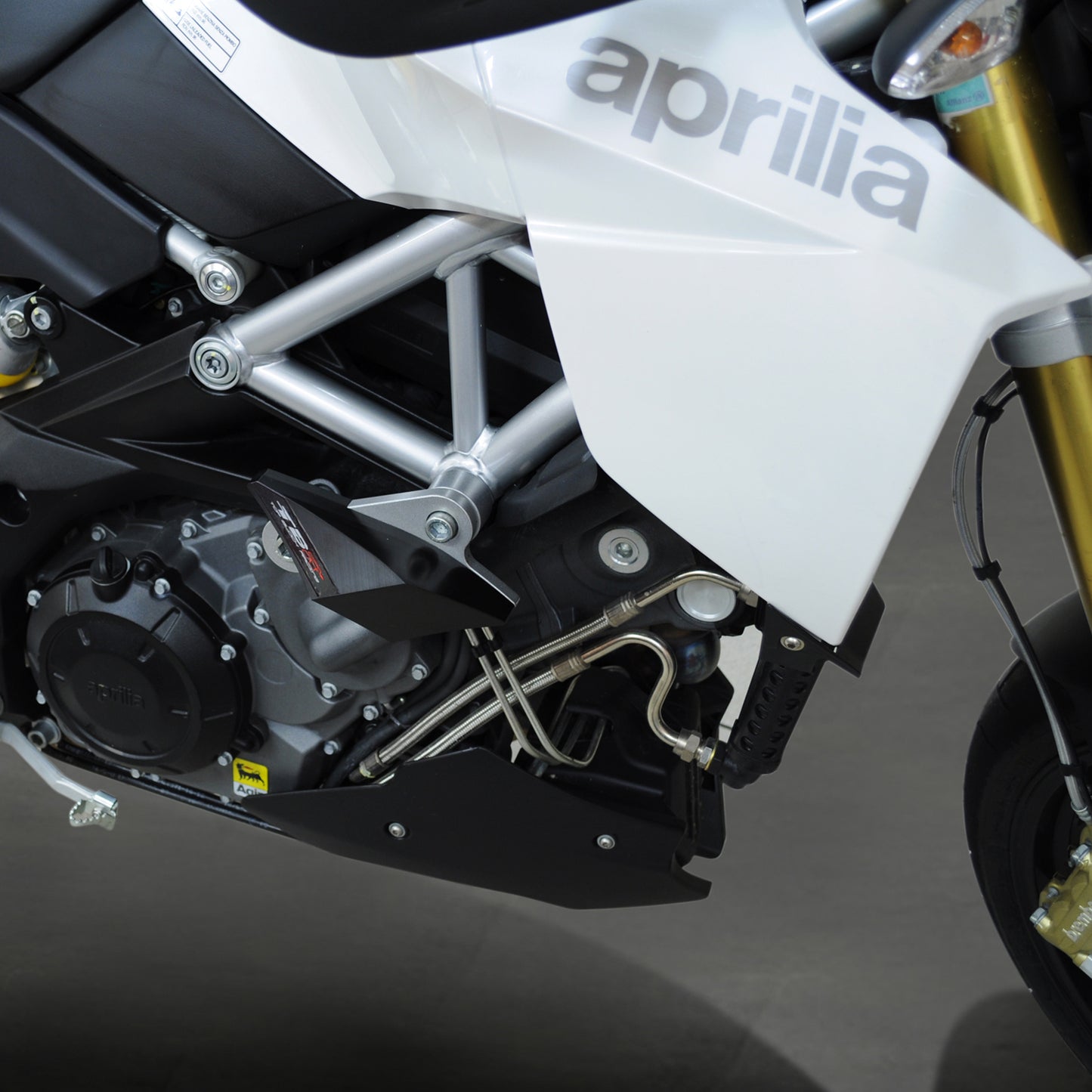 Top Block Racing Sturzpads | PAAR | passend für Aprilia Dorsoduro 750 (08-20) / Dorsoduro 900 (08-20) / Dorsoduro 1200 (10-17) / Shiver 750 & Shiver 900 (08-20) - Modelle