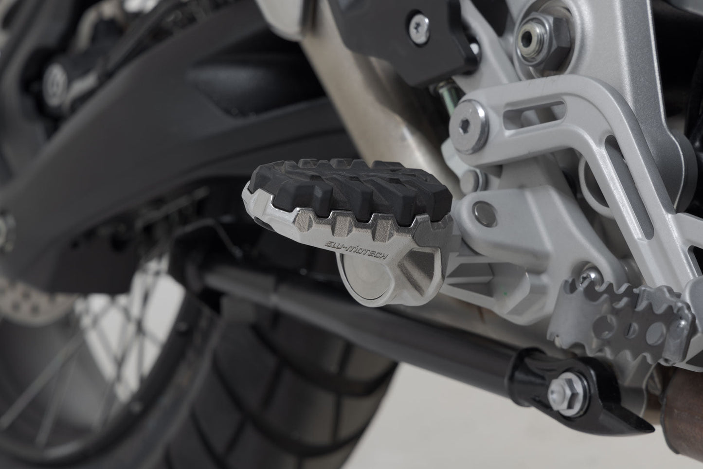 SW-Motech EVO Fußrasten-Kit | Schwarz. Triumph Tiger 660 (21-).