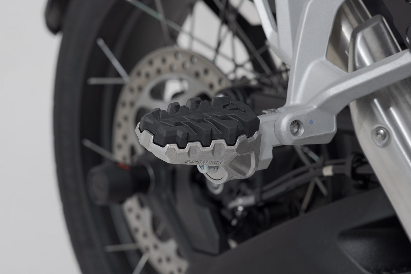 SW-Motech EVO Fußrasten-Kit | Schwarz. Triumph Tiger 1200 Modelle (22-).