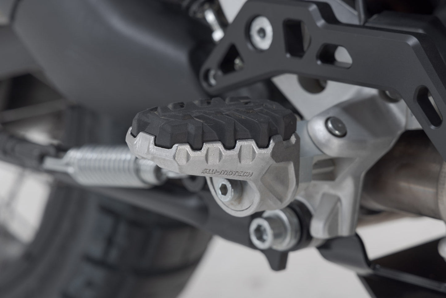 SW-Motech EVO Fußrasten-Kit | Ducati Modelle / Benelli TRK 502 X (18-).