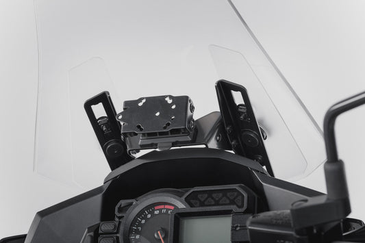 SW-Motech Navi-Halter im Cockpit | Schwarz. Kawasaki Versys 650 (14-21).