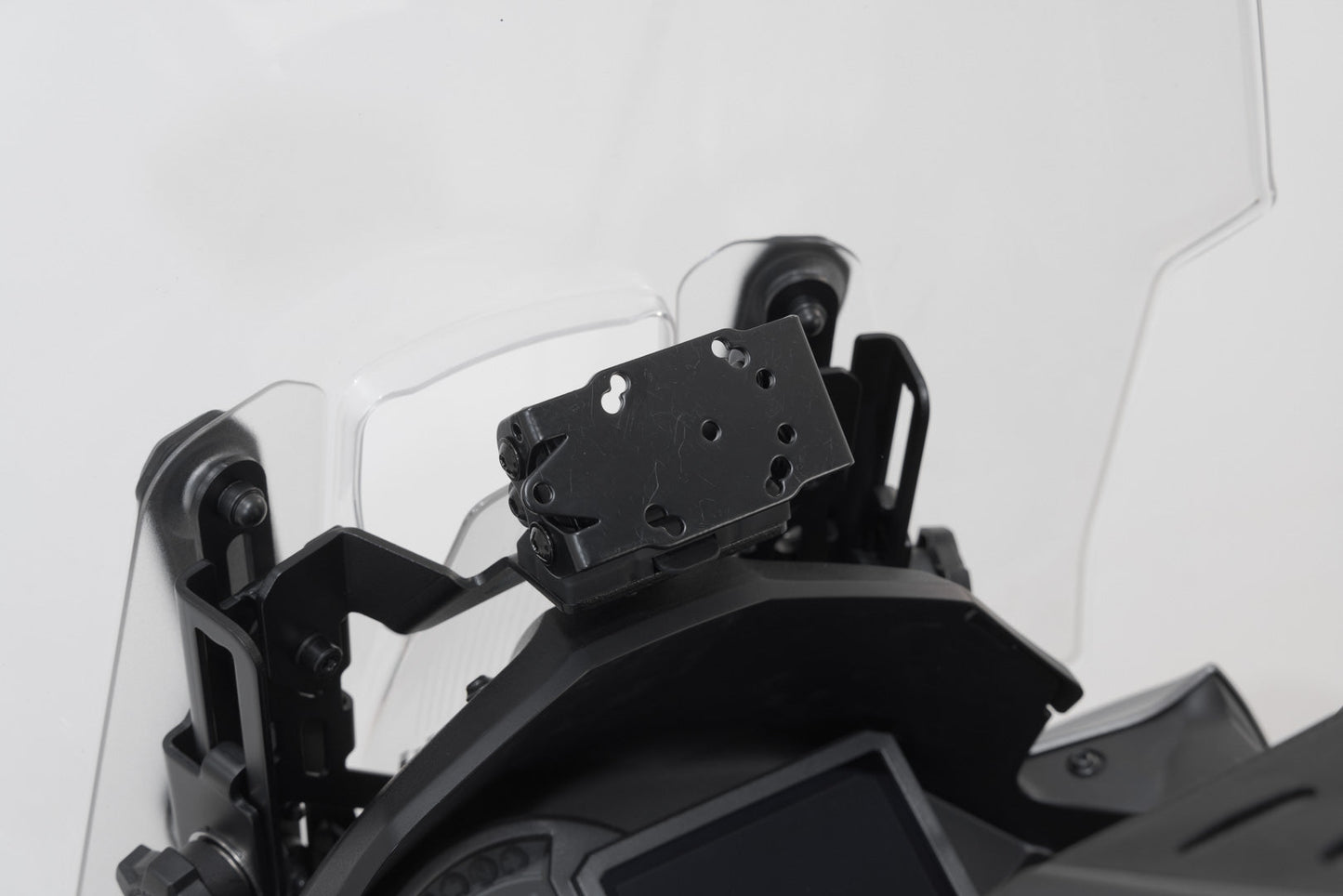 SW-Motech Navi-Halter im Cockpit | Schwarz. Kawasaki Z900RS/ Cafe / SE (17-).