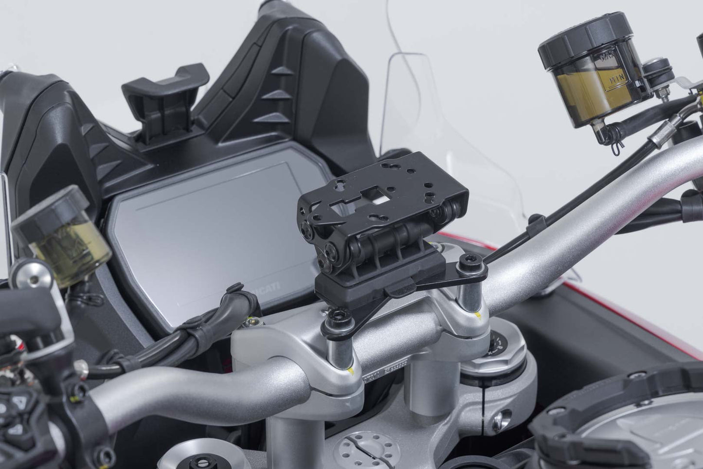 SW-Motech Navi-Halter am Lenker | Schwarz. Ducati Multistrada 1200/ 950/ 1260/ V2.