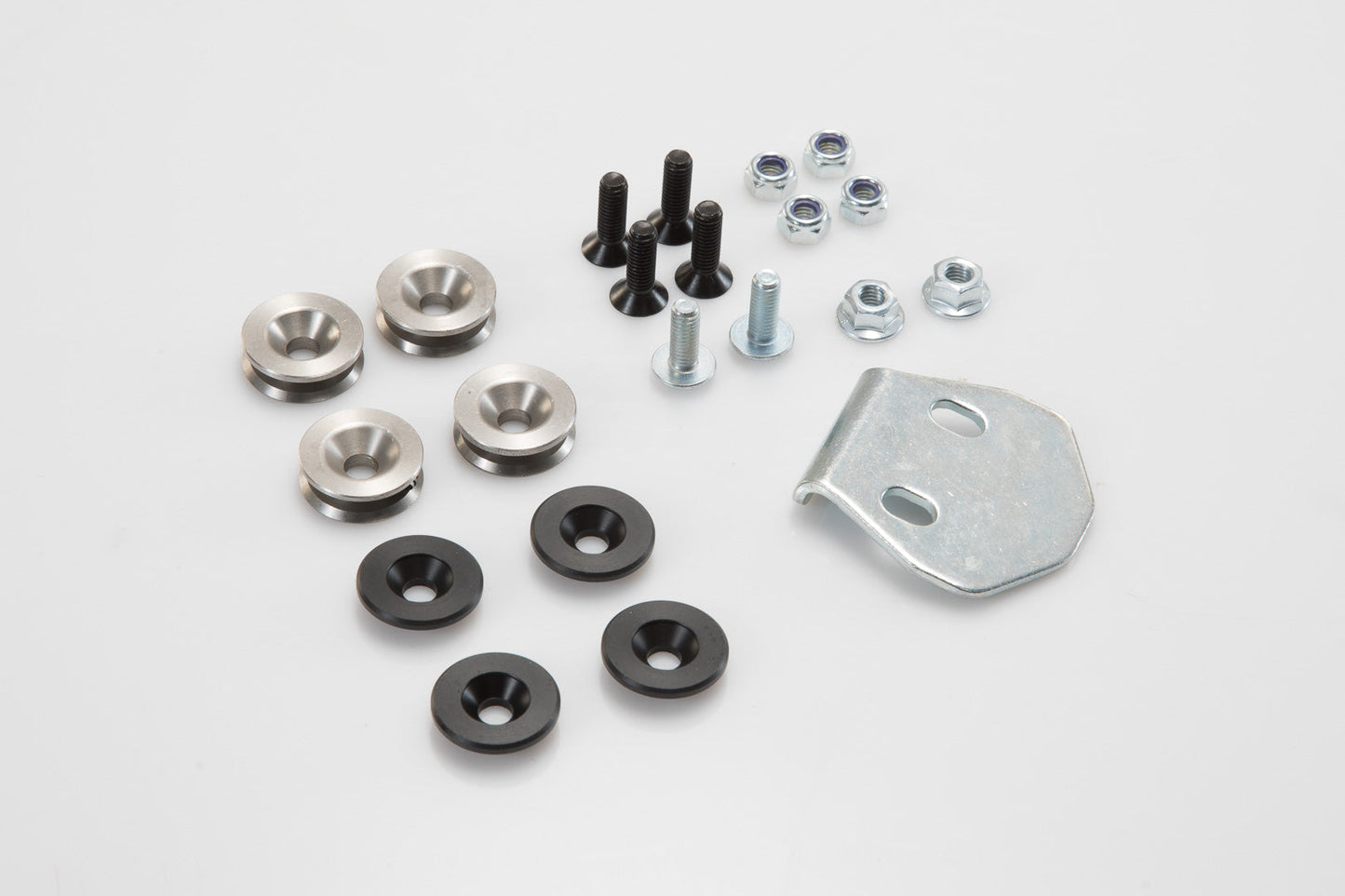 SW-Motech Adapterkit für ADVENTURE-RACK Gepäckträger | Für STREET-RACK Adapterplatte auf ADVENTURE-RACK.