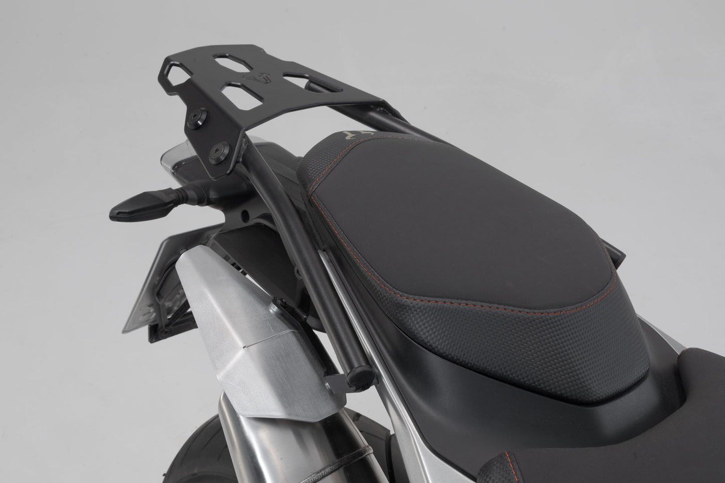 SW-Motech STREET-RACK Gepäckträger | Schwarz. KTM 790 Duke (18-) / 890 Duke R (19-).