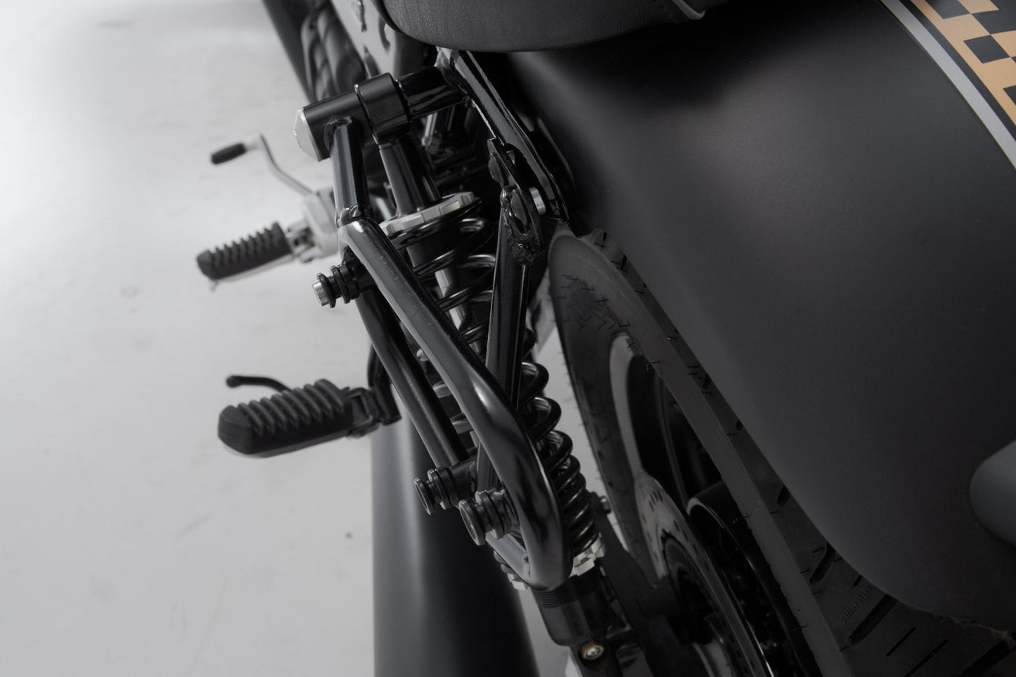 SW-Motech SLC Seitenträger links | Moto Guzzi V9 Roamer/Bobber (15-).