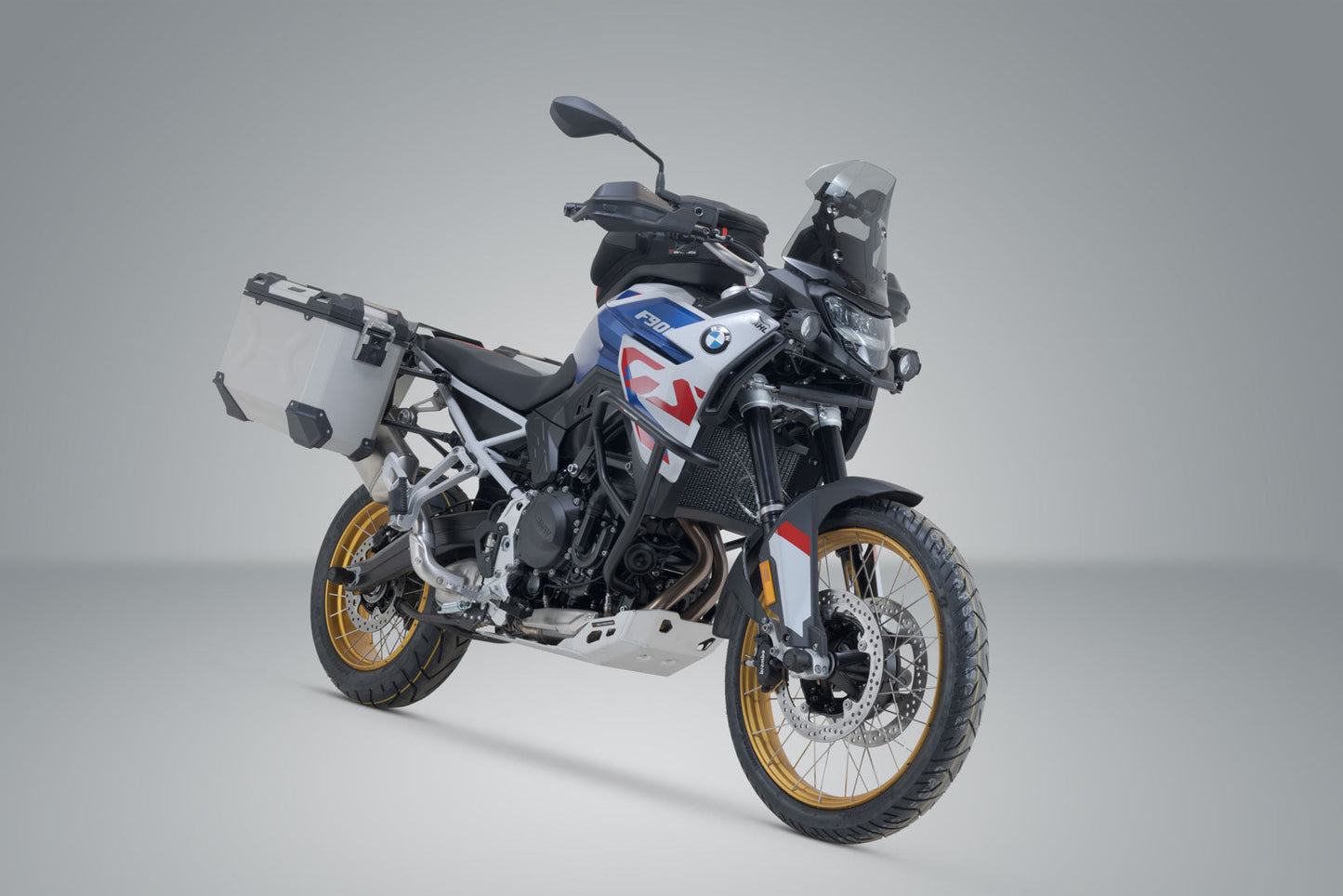 SW-Motech TRAX ADV Alukoffer-System | Silbern. 45/37 l. BMW F 900 GS (23-).