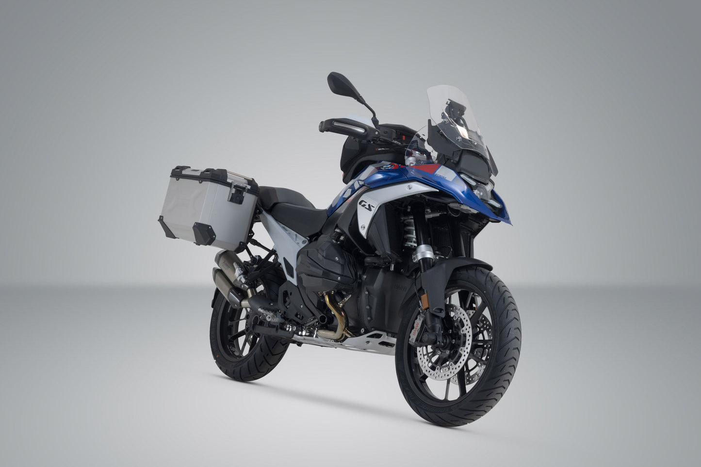 SW-Motech TRAX ADV Alukoffer-System | Silbern. 45/45 l. BMW R 1300 GS (23-).