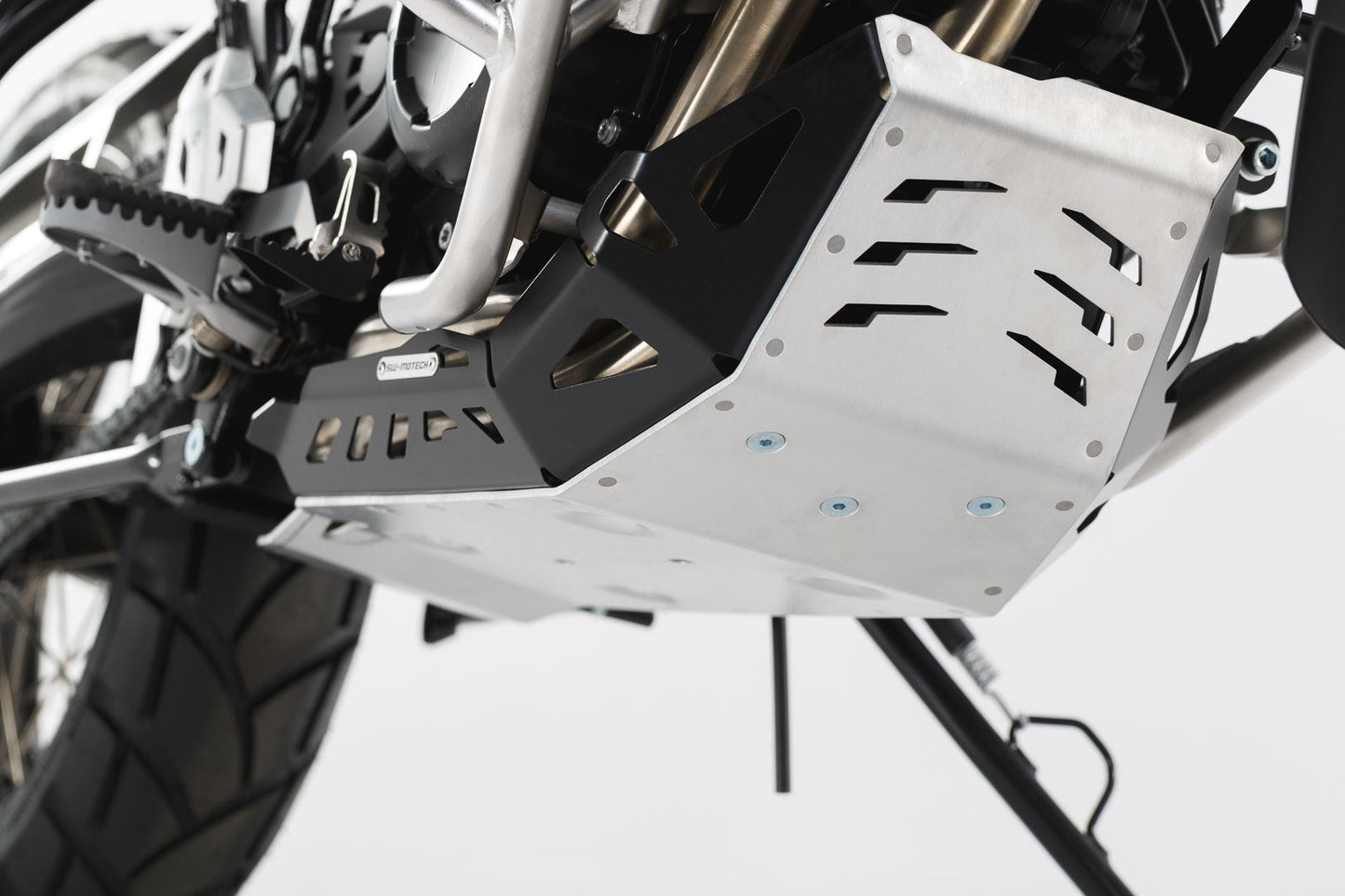SW-Motech Motorgehäusedeckel-Schutz | Schwarz/Silbern. S1000RR(19-)/R(21-), M1000R(22-).