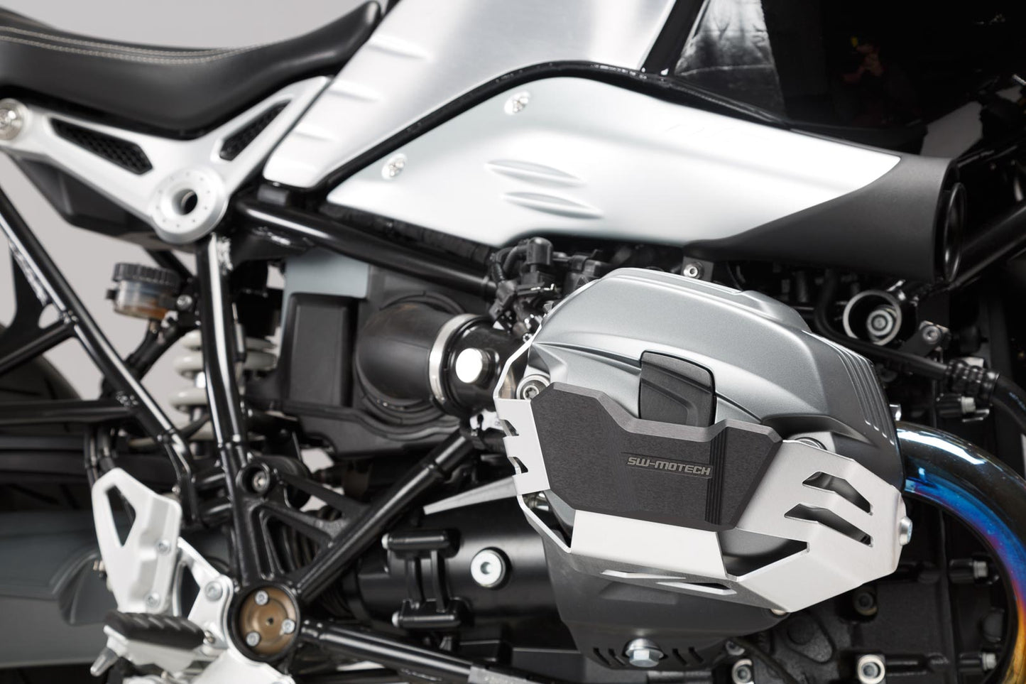 SW-Motech Zylinderschutz | Silbern. BMW R1200 R / GS / Adv, R nineT.