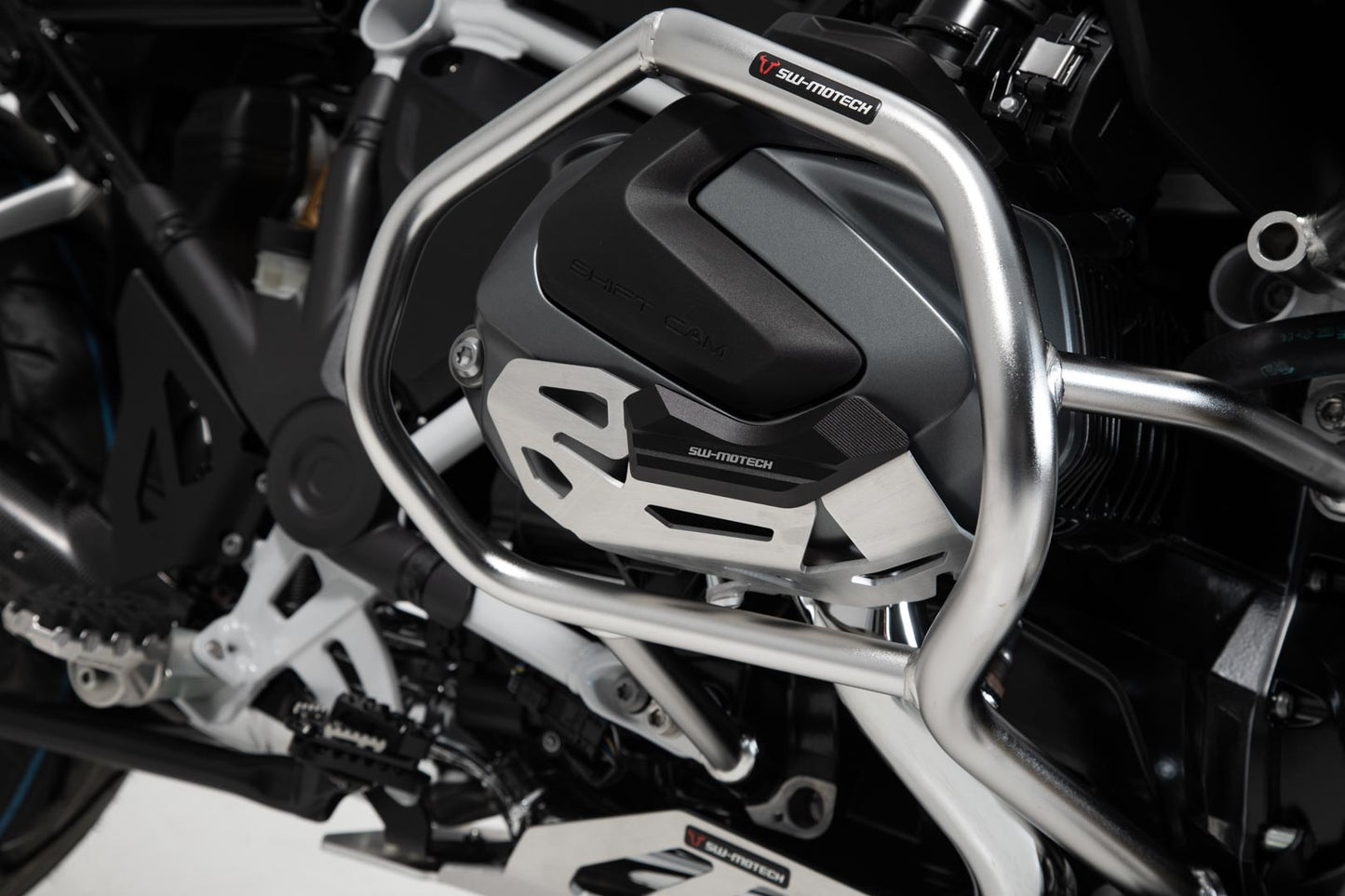 SW-Motech Zylinderschutz | Schwarz/Silbern. BMW R 1250 GS, R 1250 R (18-).