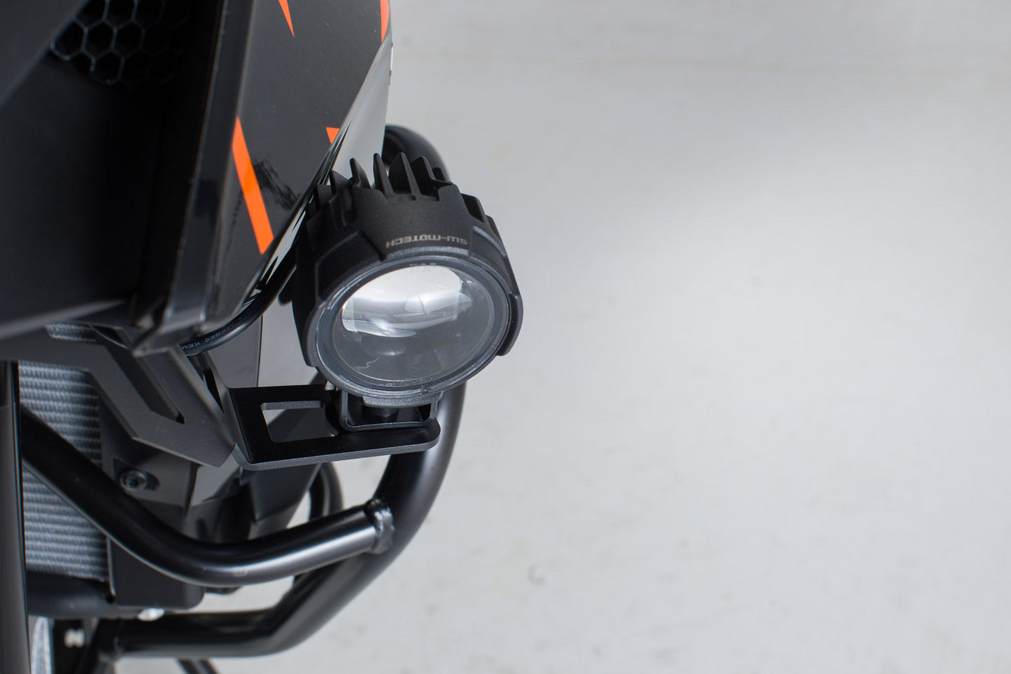 SW-Motech Scheinwerfer-Halter | Schwarz. KTM 1050/1090 Adv., 1190 Adv./R.