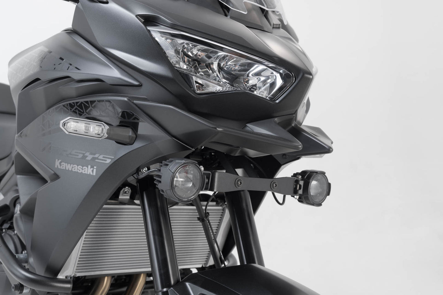 SW-Motech EVO Fernscheinwerfer-Kit | Schwarz. Kawasaki Versys 650 (21-).