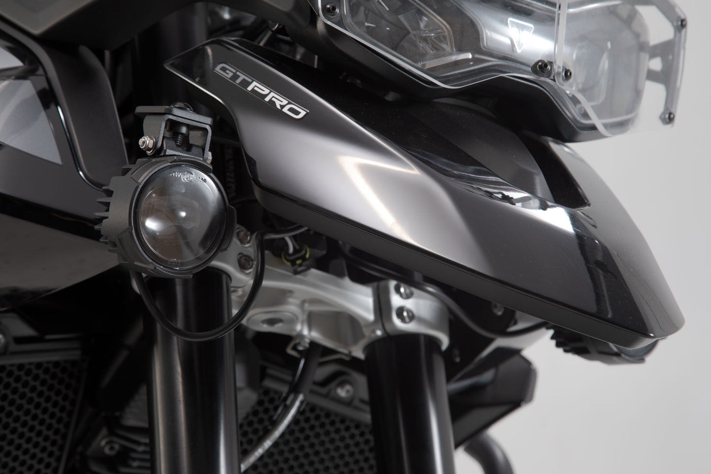 SW-Motech Scheinwerfer-Halter | Schwarz. Triumph Tiger 900/GT/Rally/Pro (19-23).