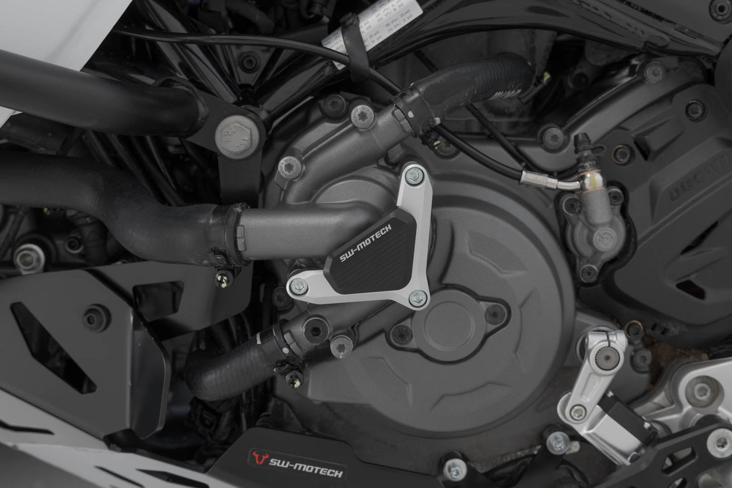 SW-Motech Wasserpumpenschutz | Schwarz/Silbern. Ducati Modelle.
