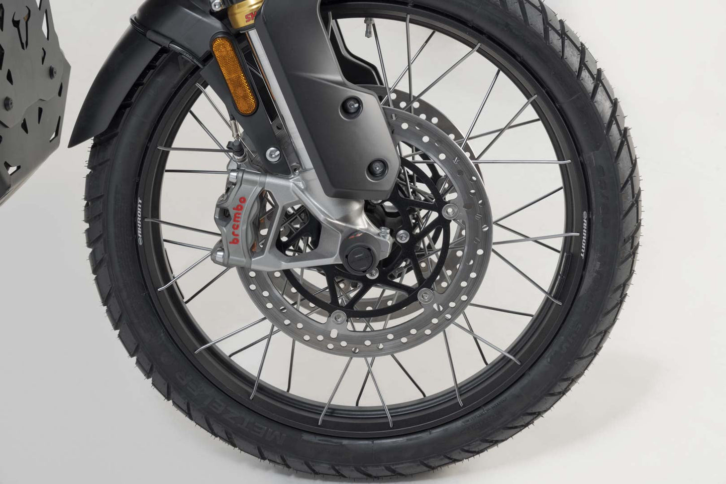 SW-Motech Sturzpad-Kit für Hinterachse | Schwarz. Suzuki, Honda, Triumph Modelle.