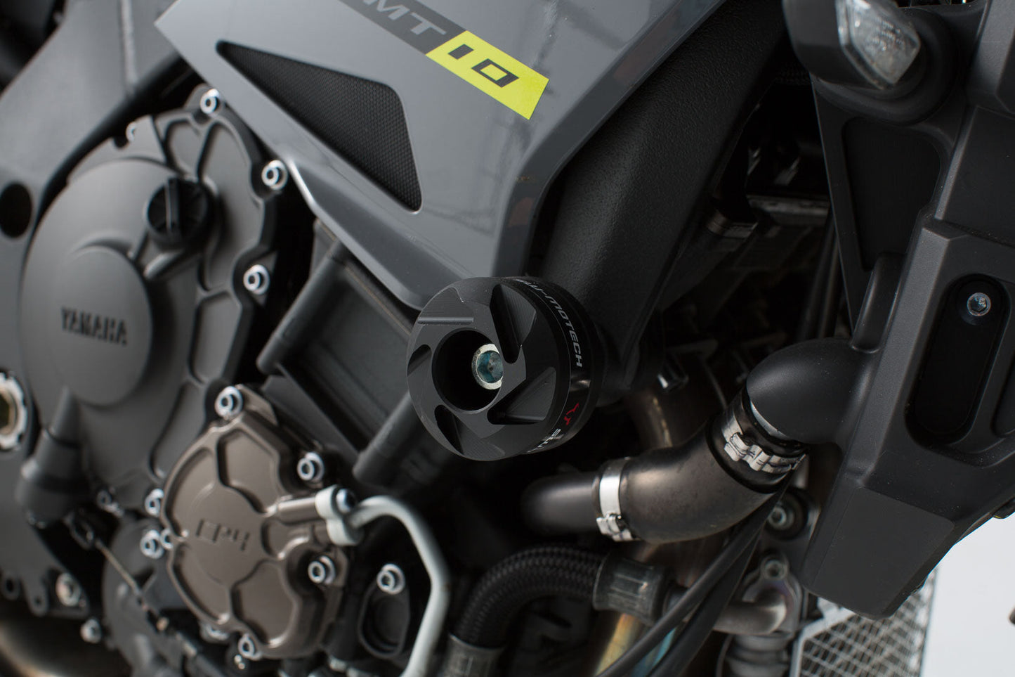 SW-Motech Sturzpad-Kit | Schwarz. Yamaha MT-10 / SP (16-21).
