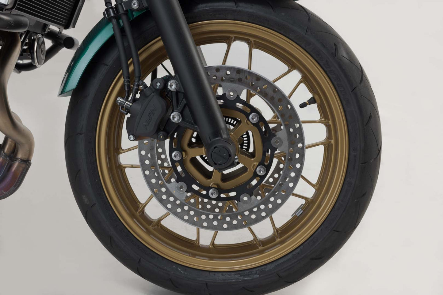 SW-Motech Sturzpad-Kit für Vorderachse | Schwarz. Kawasaki Z650, Ninja 650, Ninja 7 Hybrid.