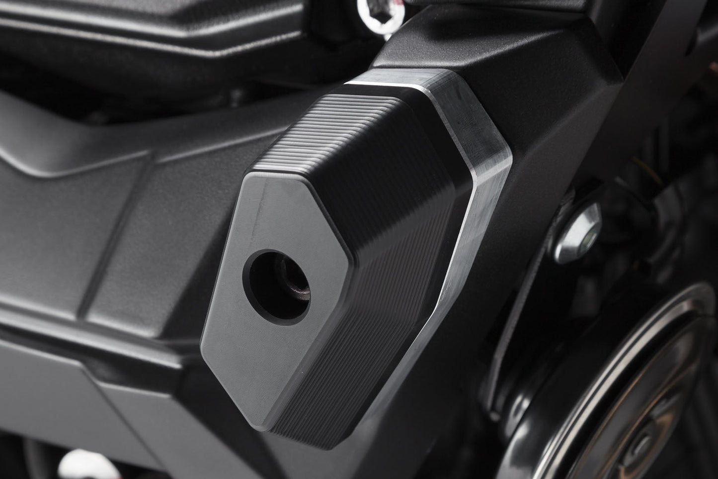 SW-Motech Sturzpad-Kit | Schwarz. Kawasaki Z 800 (12-16).