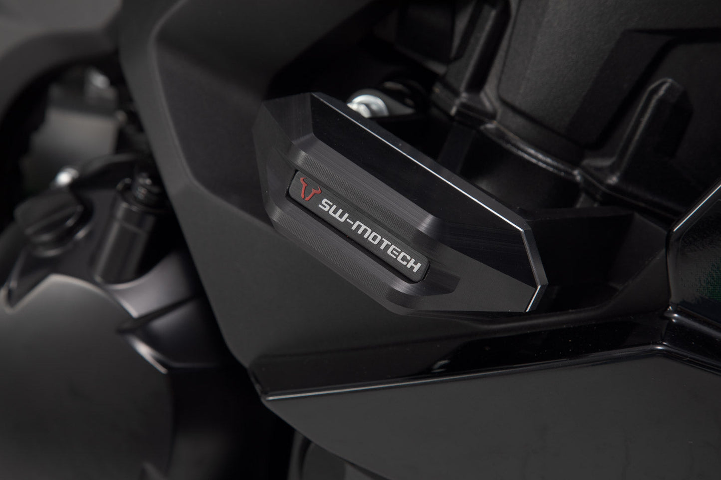 SW-Motech Sturzpad-Kit | Schwarz. Kawasaki Ninja 650 (16-).