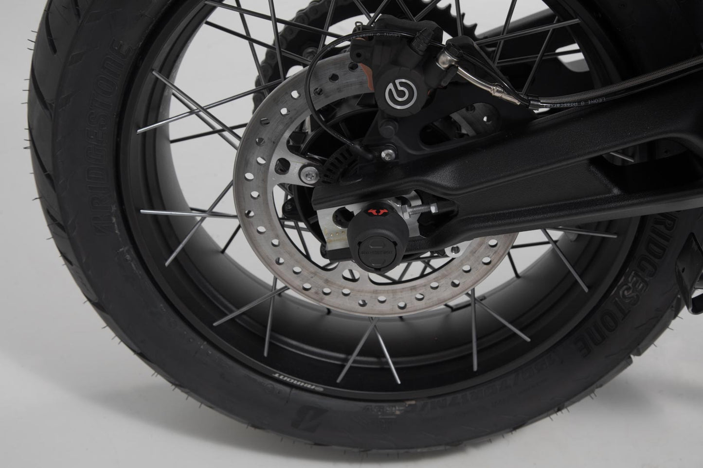 SW-Motech Sturzpad-Kit für Hinterachse | Schwarz. Triumph Tiger 800 (10-)/ 900 (19-).