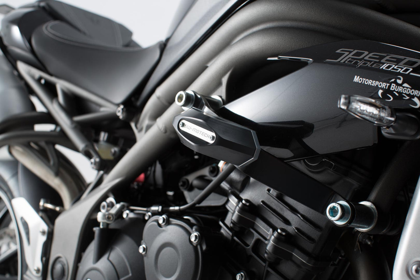 SW-Motech Sturzpad-Kit | Schwarz. Triumph Speed Triple 1050 (10-).
