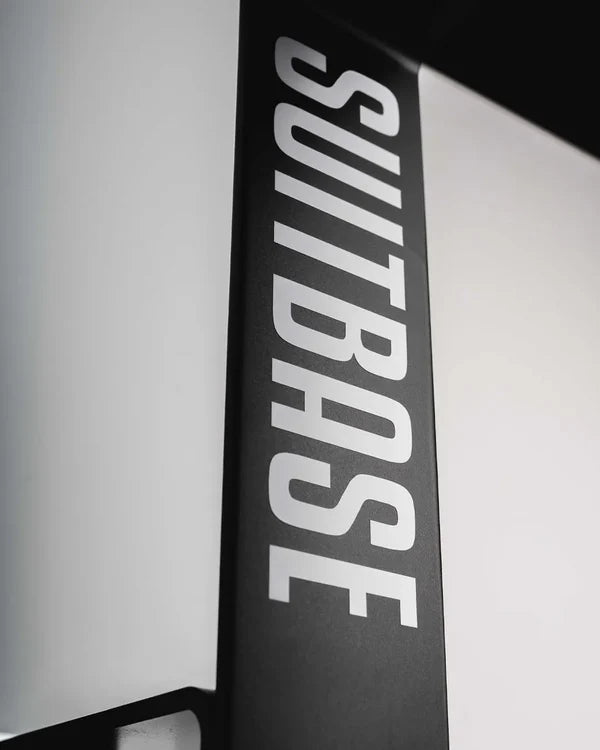 Suitbase PRO V4 | Logo - Dekor