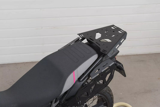 Yakk EXP Gepäckträgerplatte | hinten | für Softgepäck | ohne Soziusgriff | schwarz | passend für CFMOTO MT 450 - Modelle (2024-2026)