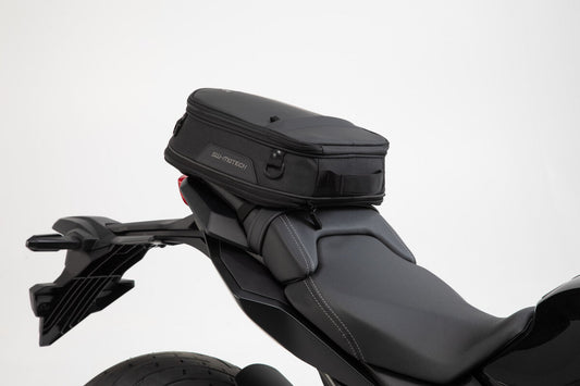 SW-Motech ION S Hecktasche | 7-15 l. Schwarz. 600D Polyester / Soft-Vinyl.