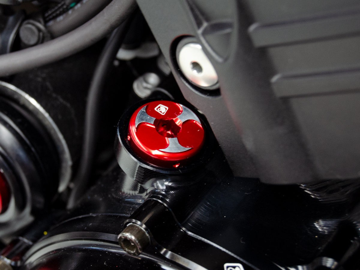 DBK Special Parts | TOO02 - Triumph | RED | Motorölverschluss Kappe | passend für diverse Ducati & Triumph - Modelle