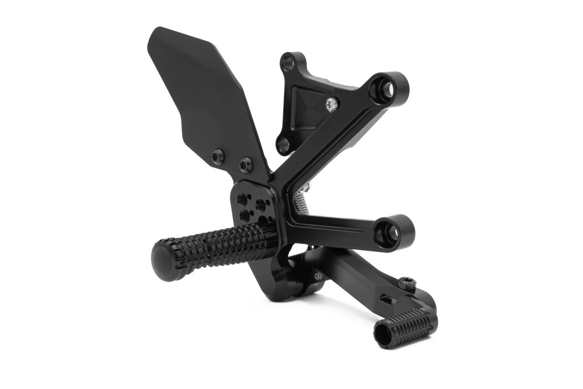 Gilles Fußrastenanlage FXR | verstellbar | TÜV-Teilegutachten | passend für Kawasaki ZX-4R (ZX400P) - Modelle (2023-)