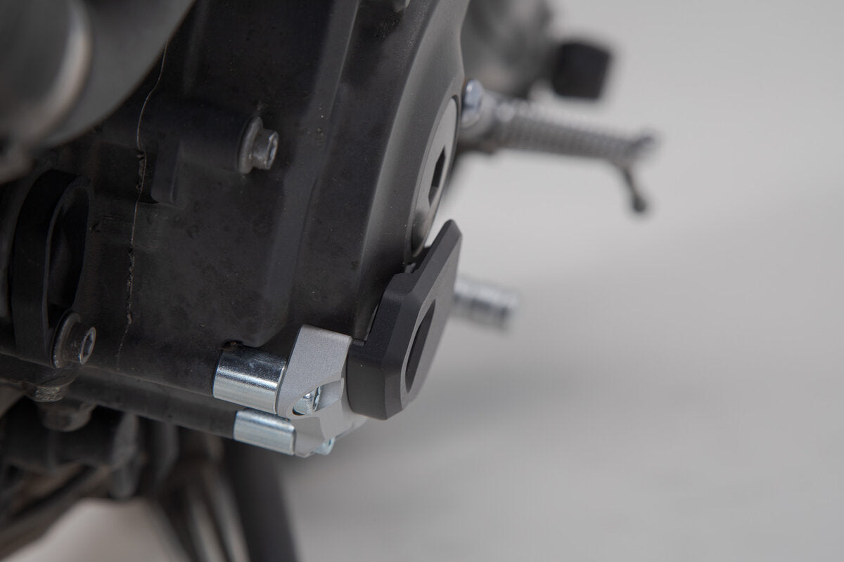 SW-Motech Motorgehäusedeckel-Schutz | Schwarz/Silbern. Yamaha MT-10 / SP (16-).