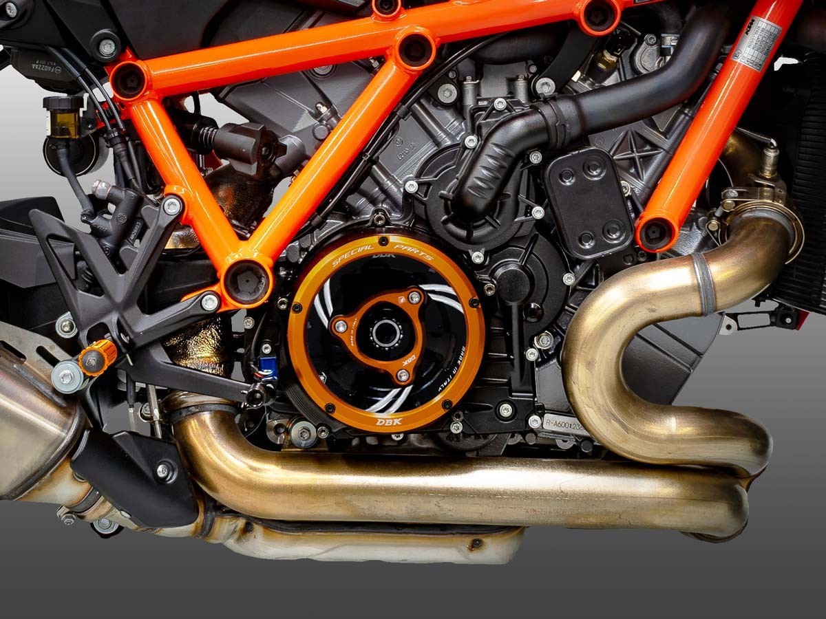 DBK Special Parts | SM08 - KTM | ORANGE | FEDERHALTER | passend für KTM 1290 & 1390 - Modelle (2016-2025)