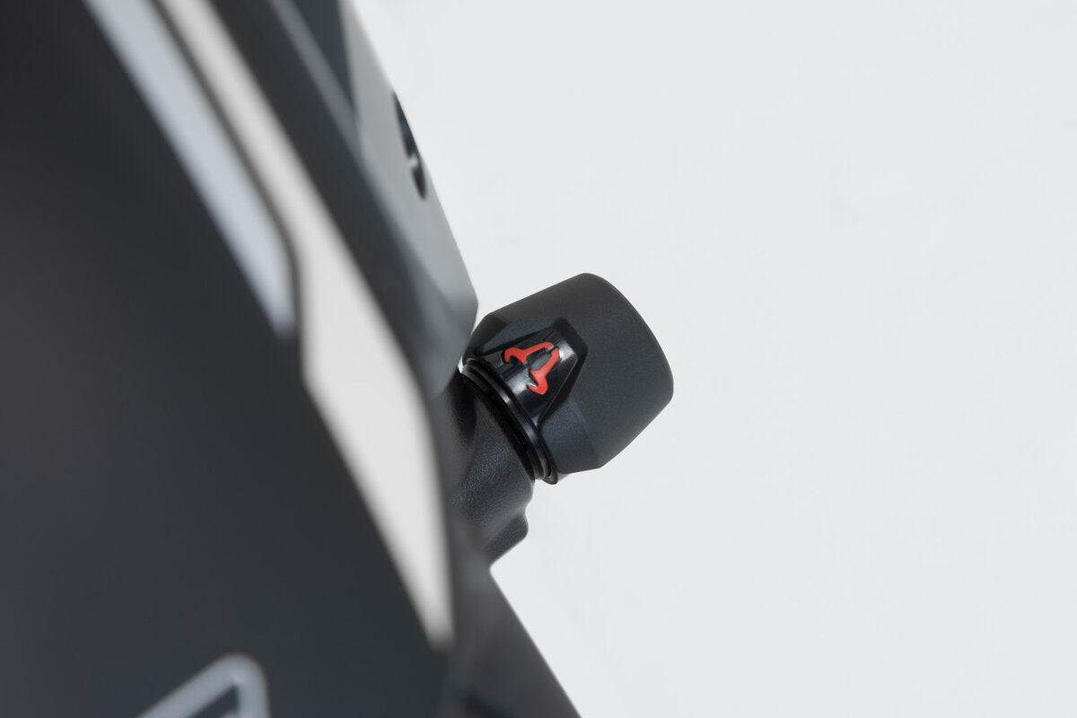 SW-Motech Sturzpad-Kit für Vorderachse | Schwarz. Moto Guzzi V85 TT (19-21).