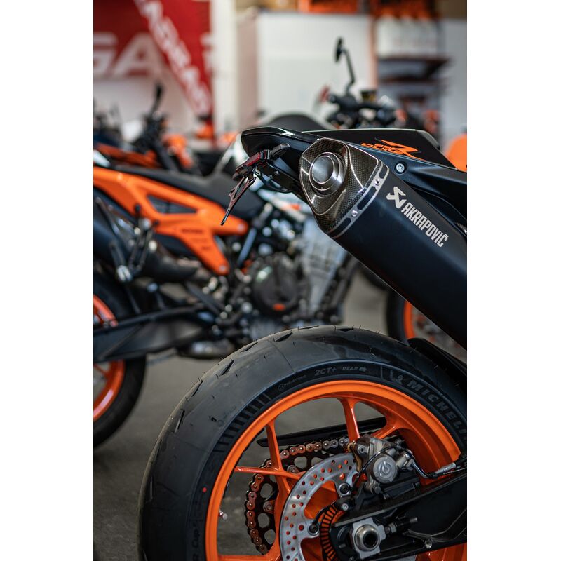 BSO Kennzeichenhalter/träger | mit Blinker | E-Nummer |  Alu | passend für KTM 790 & 890 Duke R - Modelle