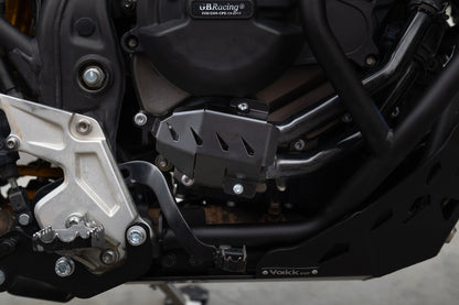 Yakk EXP Wasserpumpendeckel | schwarz | passend für Yamaha MT-07 - Modelle (2014-2023)