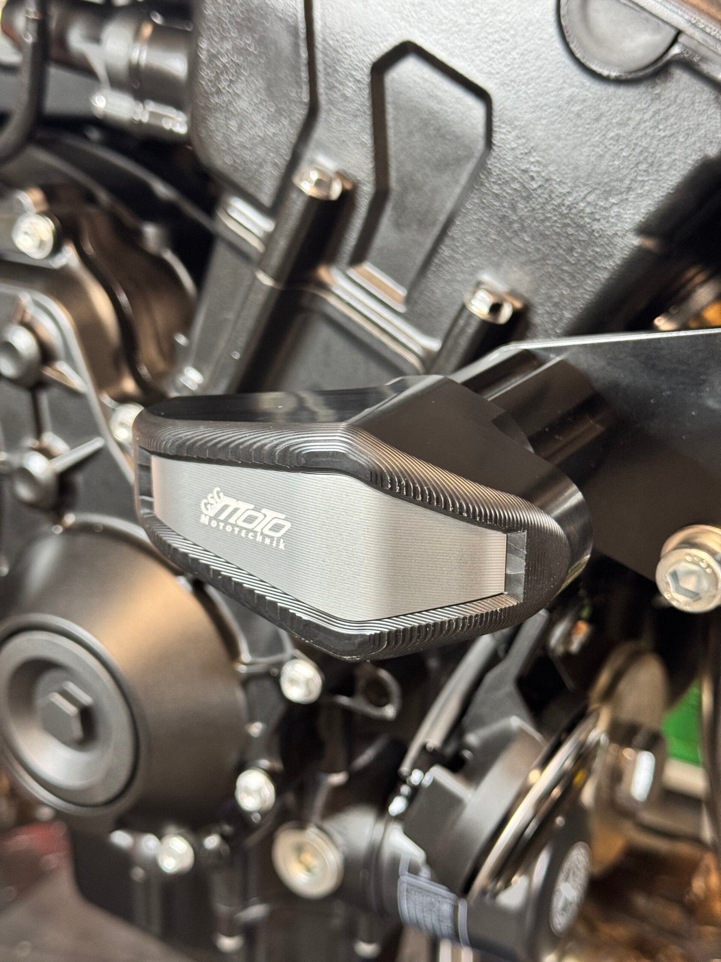 GSG Sturzpad-Satz STREET | PAAR | 8-Farben | passend für Suzuki GSX-8S (2023-2024)
