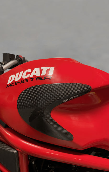 GS Carbotech | Elite Tank Sliders | Carbon | passend für Ducati Monster - Modelle