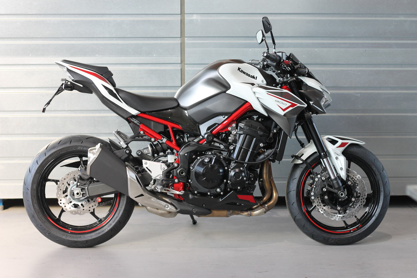 MG Biketec Kurzes Heck - Kennzeichenträger - Kennzeichenhalter | diverse Länder | passend für Kawasaki Z900 - Modelle (2020-2024)