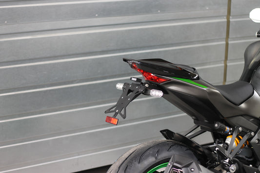 MG Biketec Kurzes Heck - Kennzeichenträger - Kennzeichenhalter | diverse Länder | passend für Kawasaki Z1100 / SE - Modelle (2026)