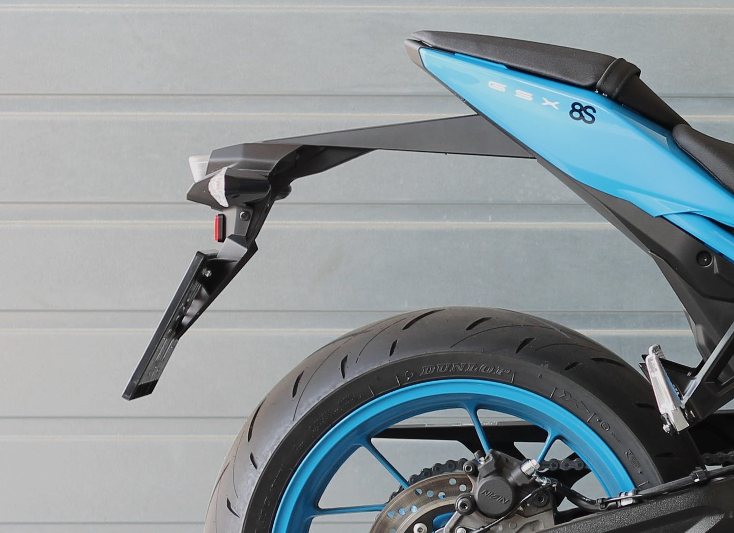 MG Biketec Kurzes Heck - Kennzeichenträger - Kennzeichenhalter | diverse Länder | passend für Suzuki GSX-8S - Modelle (2023-2026)