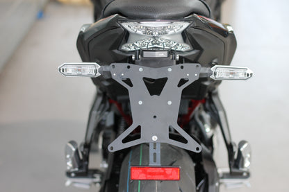 MG Biketec Kurzes Heck - Kennzeichenträger - Kennzeichenhalter | diverse Länder | passend für Kawasaki Z650 - Modelle (2023-2025)