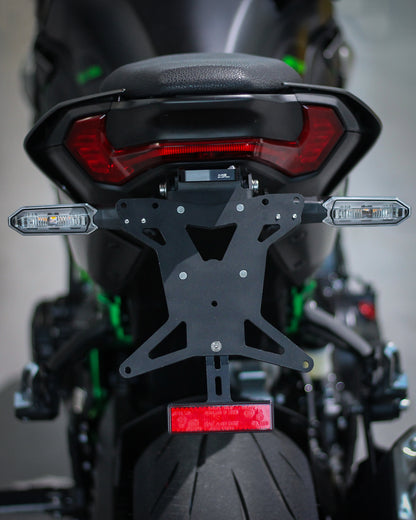 MG Biketec Kurzes Heck - Kennzeichenträger - Kennzeichenhalter | diverse Länder | passend für Kawasaki Z900 - Modelle (2025)