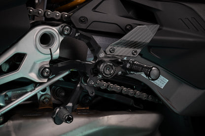 Gilles Fußrastenanlage MUE2 | verstellbar | ABE | passend für Ducati Streetfighter V4 / S (7F)  - Modelle (2025-)